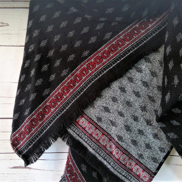 Blanket Scarf - Picture 4 of 5